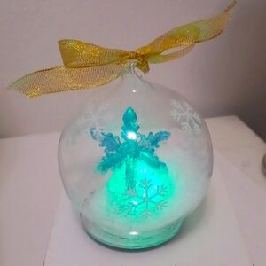 Light Glass QVC Christmas Snowflake Ornament Changing Color